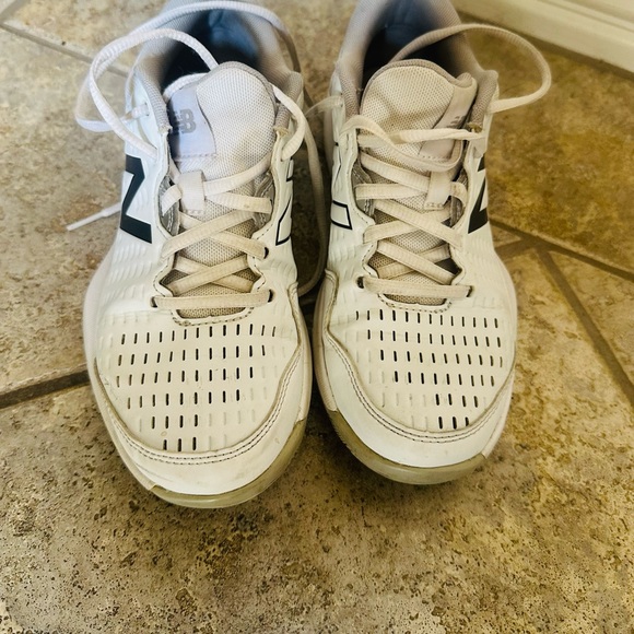 New Balance - Picture 3 of 3